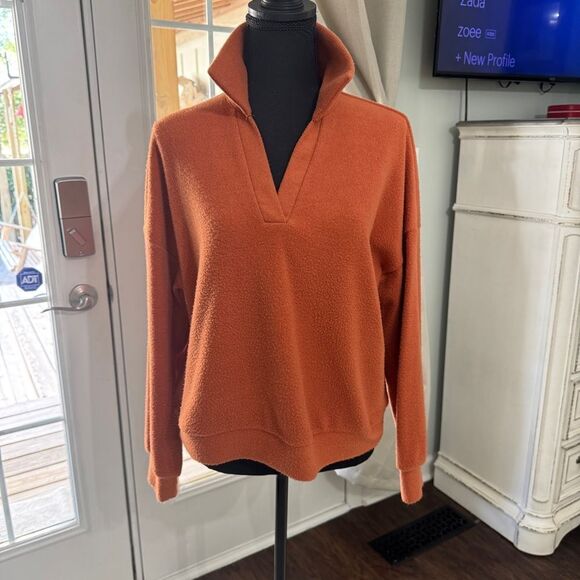 Women's Orange Sweater - Picture 1 of 8
